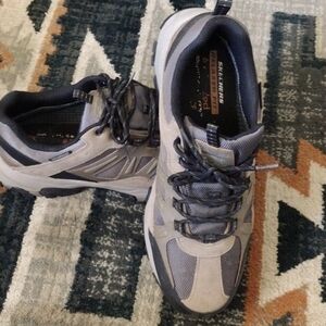 Skechers Men's size 13 Relaxed Fit Outdoor Boots
